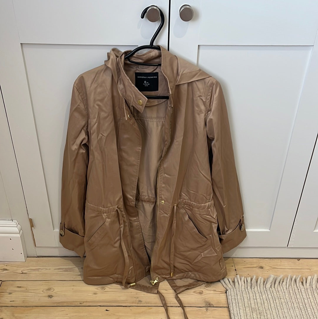 Dorothy perkins size 6 coat