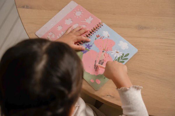 Scratch & Sketch Book Rosa & Friends Little Dutch
