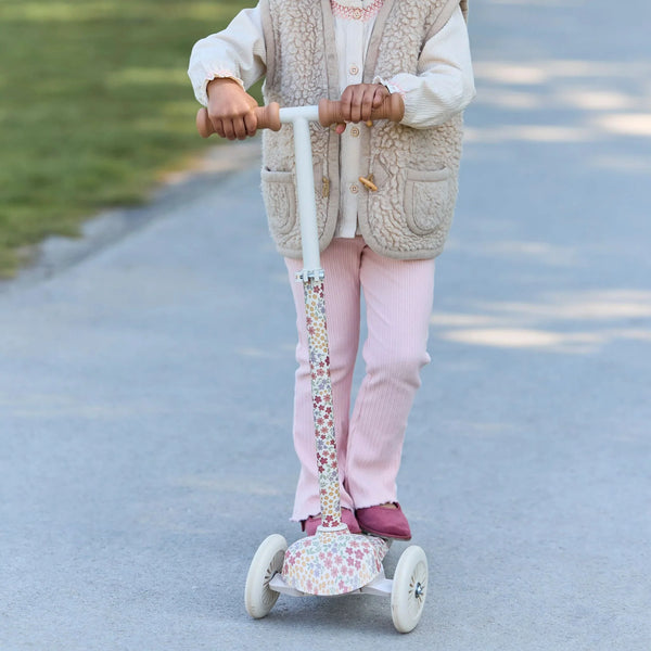 Little Dutch 3 Wheel White Floral Flower Scooter