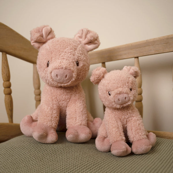 Little Dutch Farm - 17cm Cuddle Pig