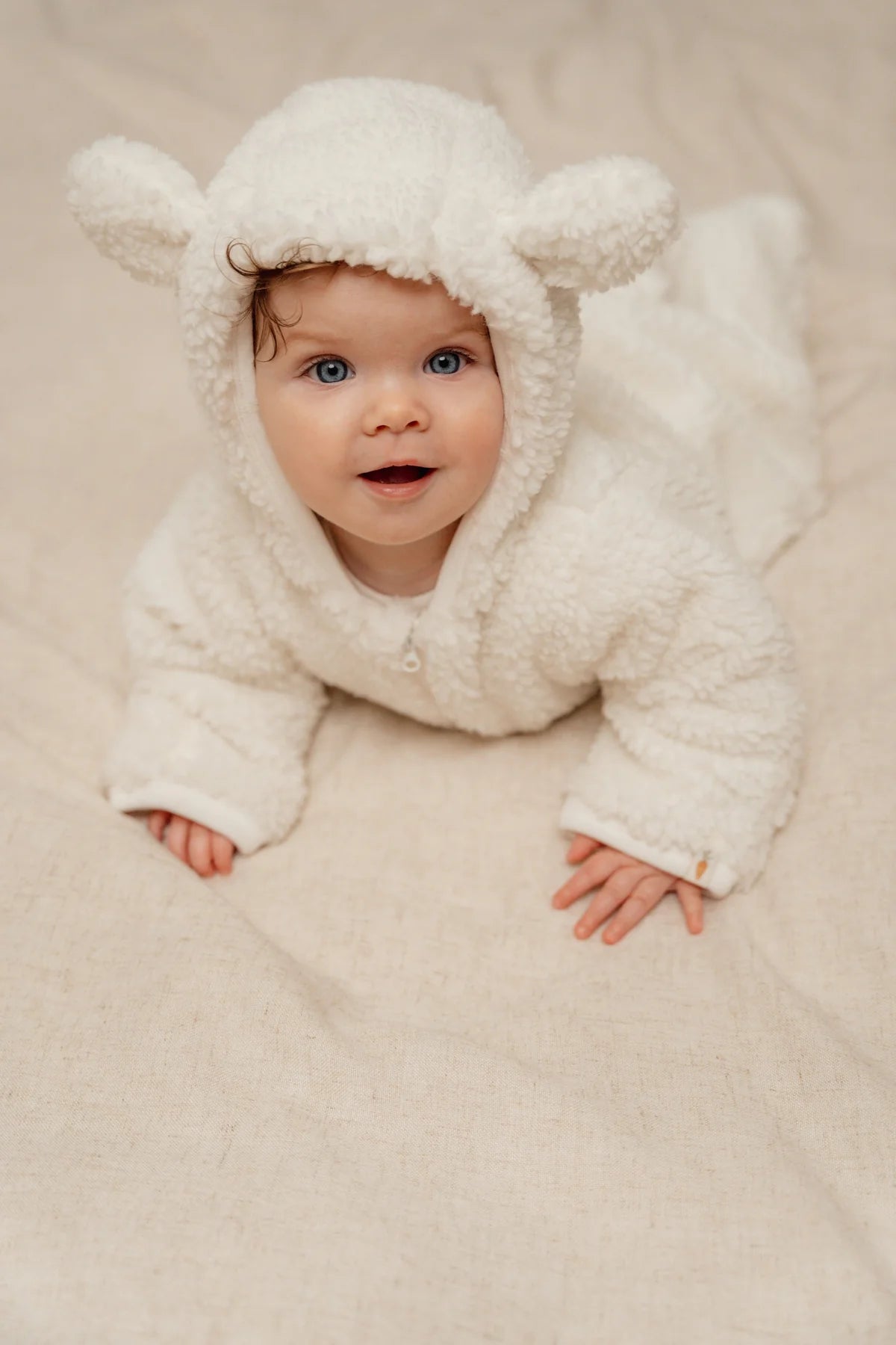 Little Dutch White Teddy Baby Bunny Fleece Suit (Age 1-2 Months)