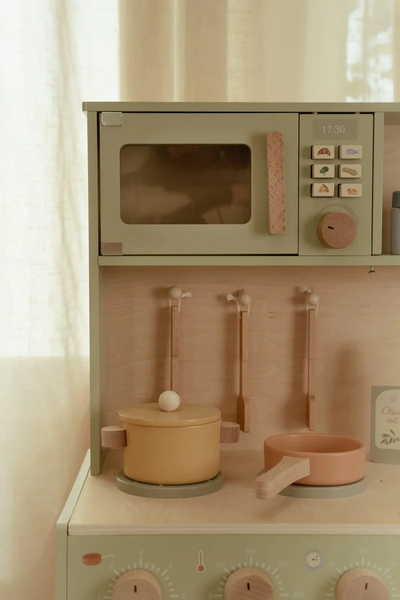 Little Dutch Wooden Mint Play Kitchen