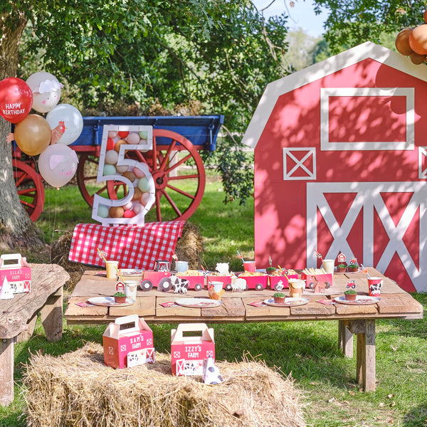 Farm Animals Party | Tractor and Trailer Farm Party Treat Sandwich Stand